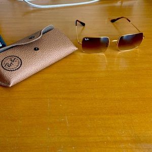 Ray Bans Rectangle Lenses Worn Once.